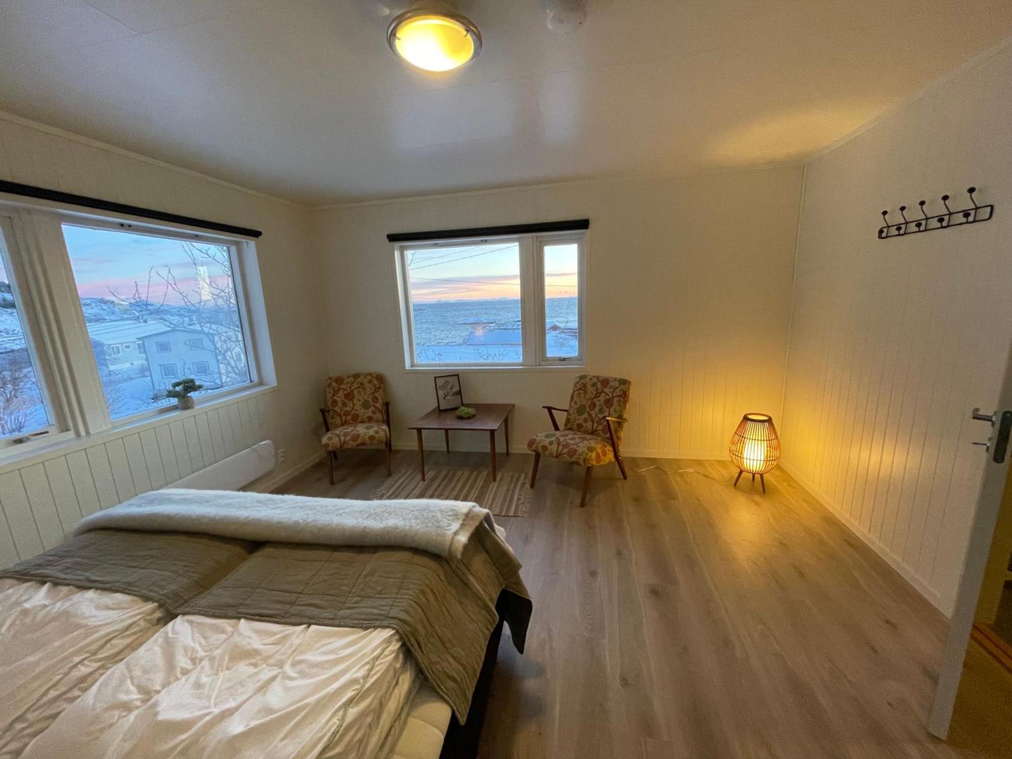 A, The Far End Of Lofoten, Top Apartment. Sørvågen Esterno foto
