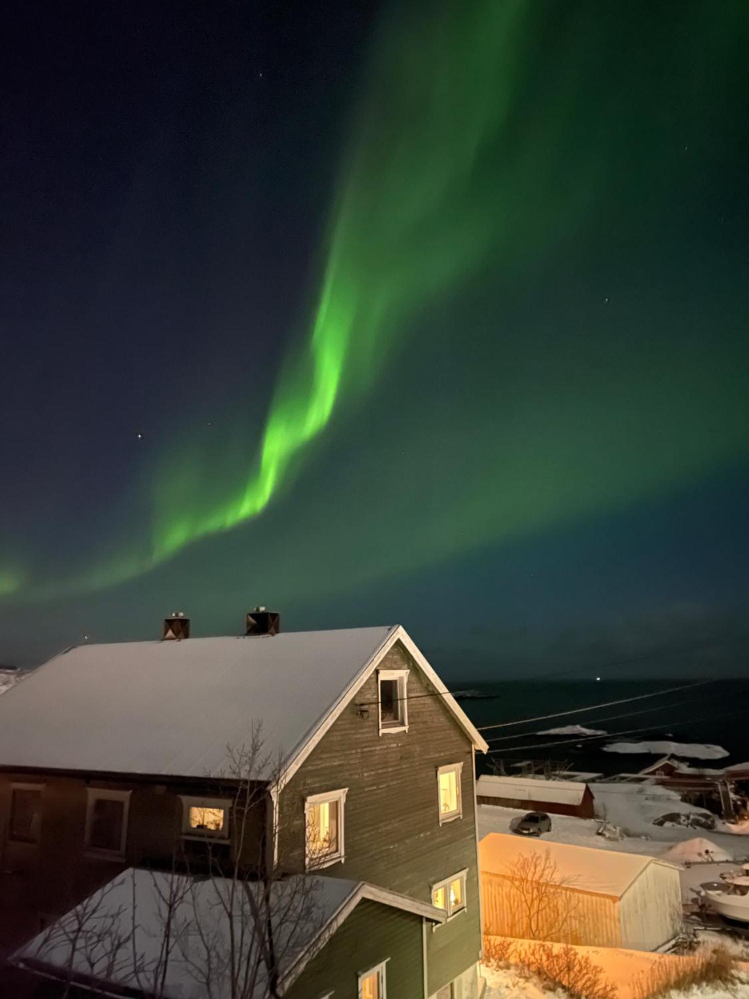 A, The Far End Of Lofoten, Top Apartment. Sørvågen Esterno foto